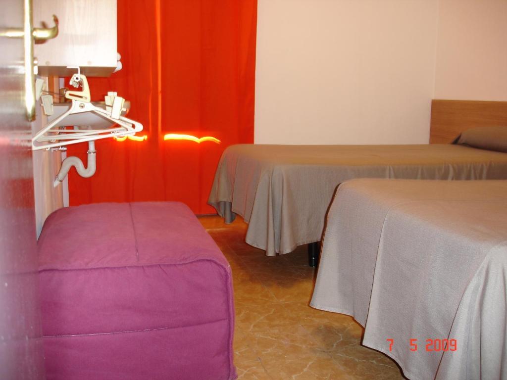 Hostal Can Blanco Sarriá de Ter Quarto foto